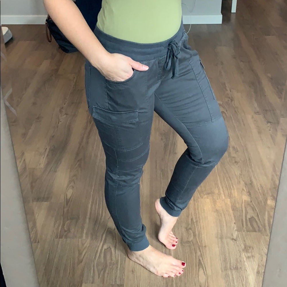 Columbia Women’s Teton Li Trail skinny cargo pant